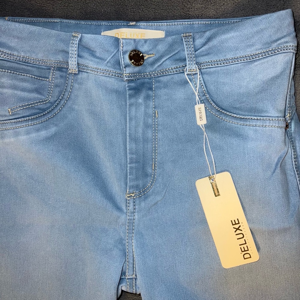 BEAUTIFUL BABY BLUE SKINNY JEAN BUTT LIFTING